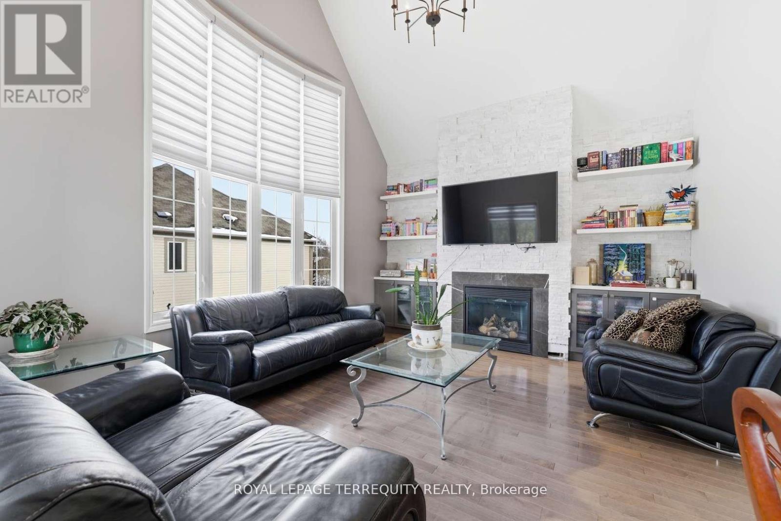 10 CULHAM TRAIL - 7