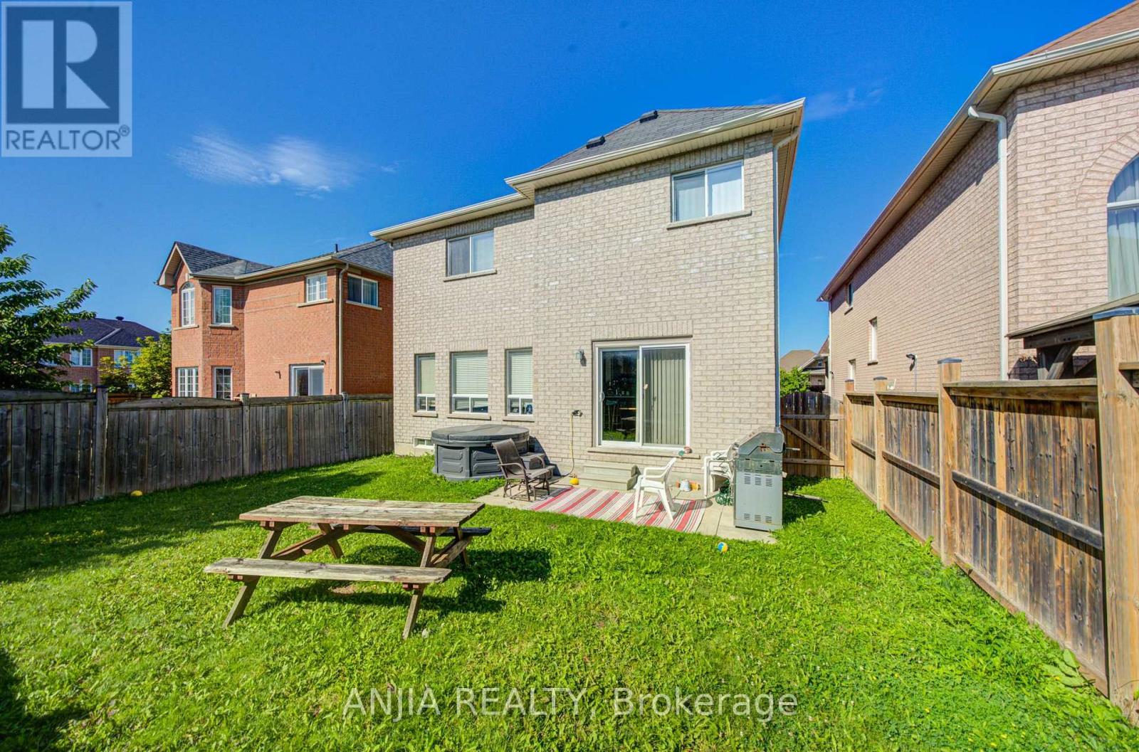 102 WESTMINSTER CIRCLE - 21