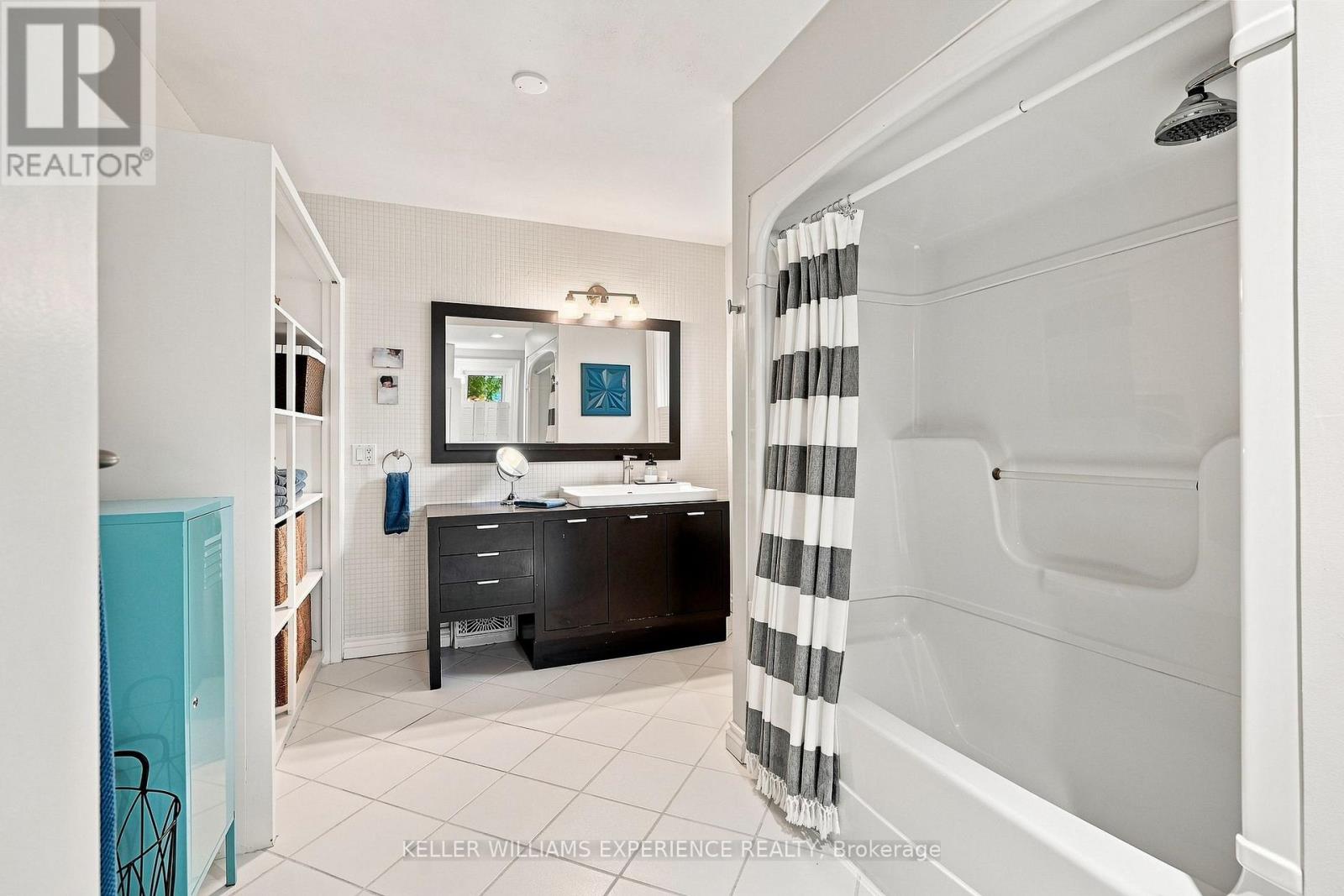 120 MATCHEDASH STREET N - Image 24
