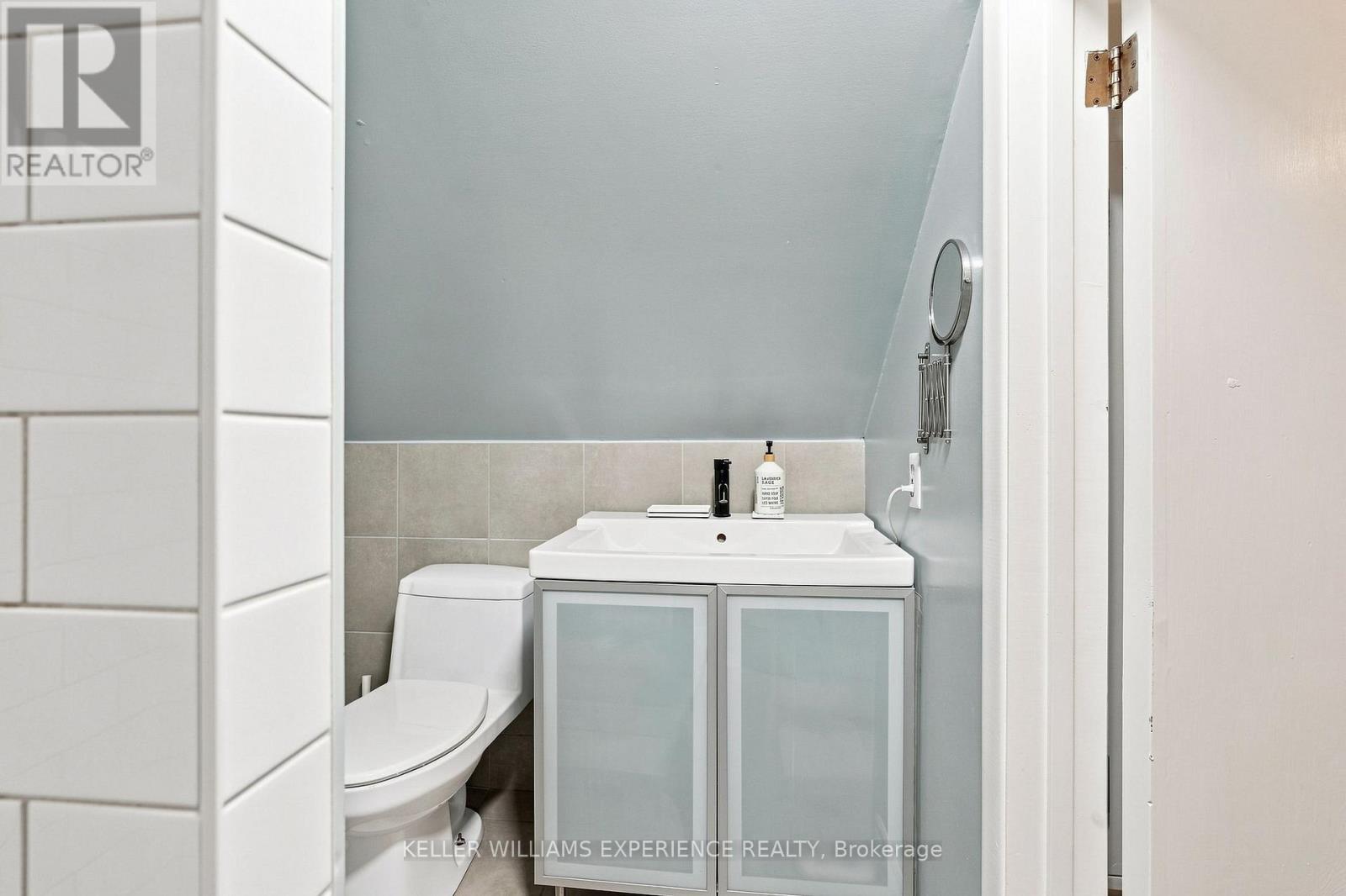120 MATCHEDASH STREET N - Image 31