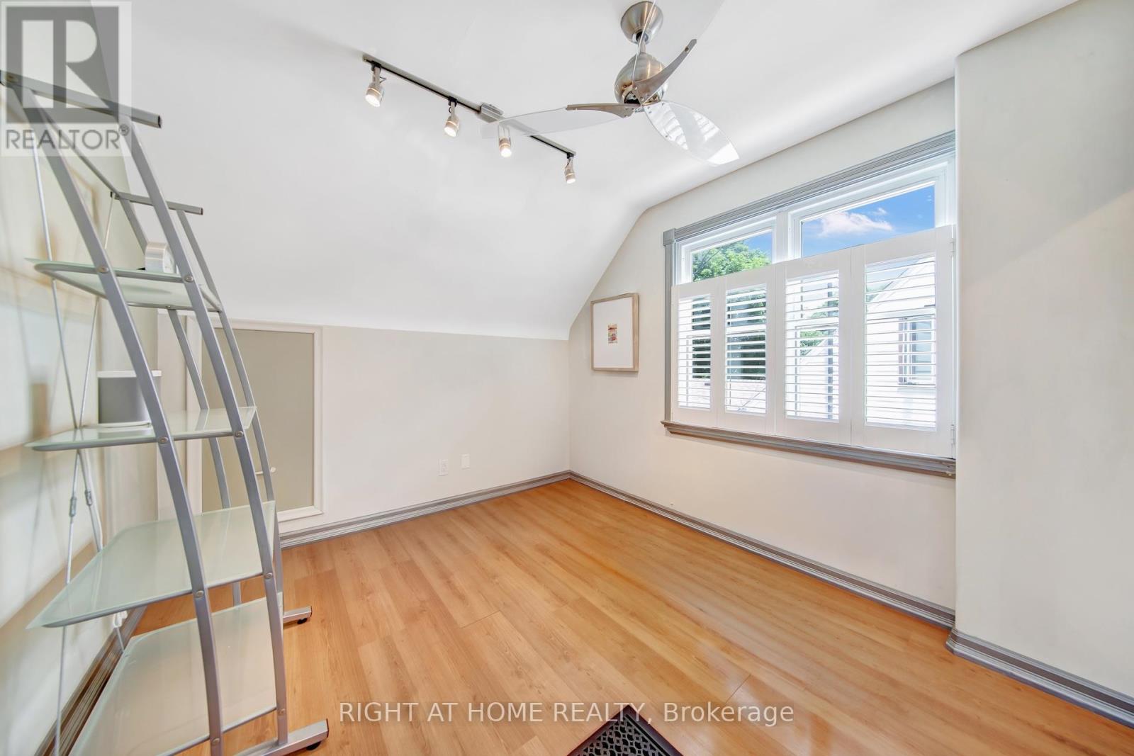 74 MCCAUL STREET - 21