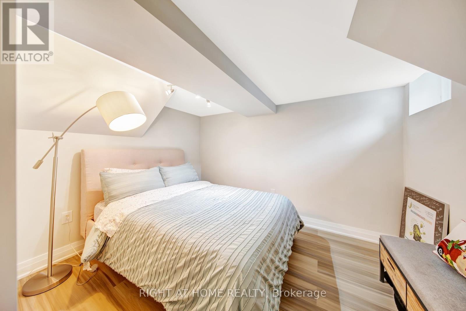 74 MCCAUL STREET - 24