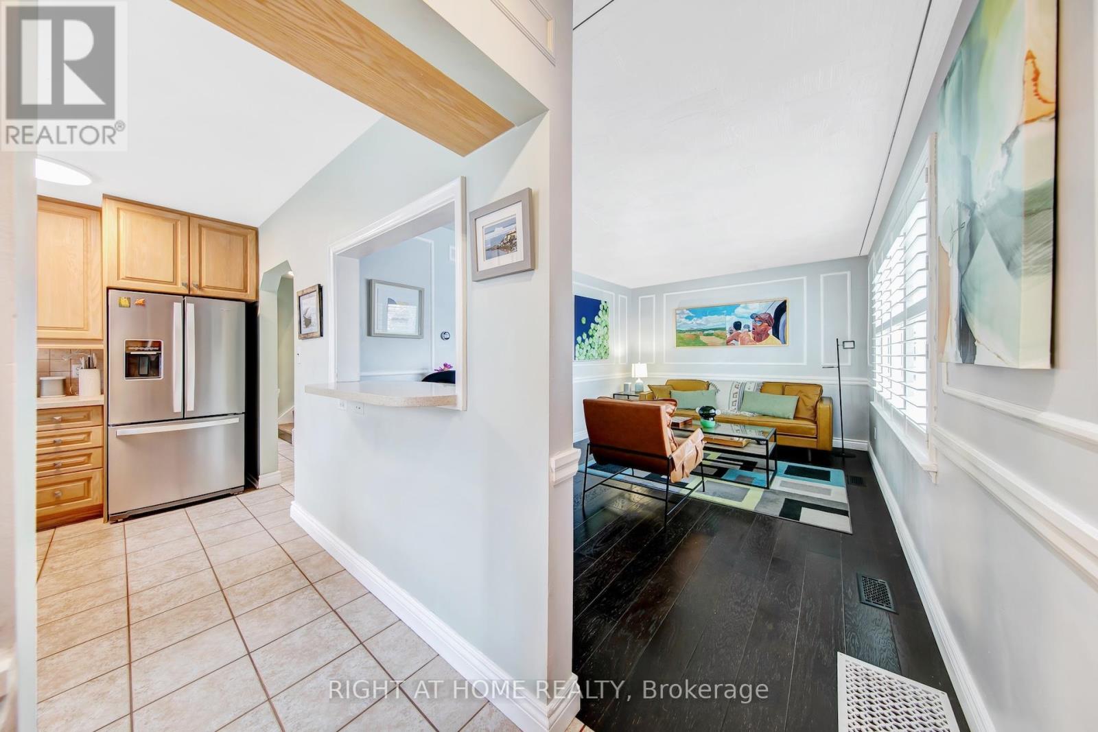 74 MCCAUL STREET - 4