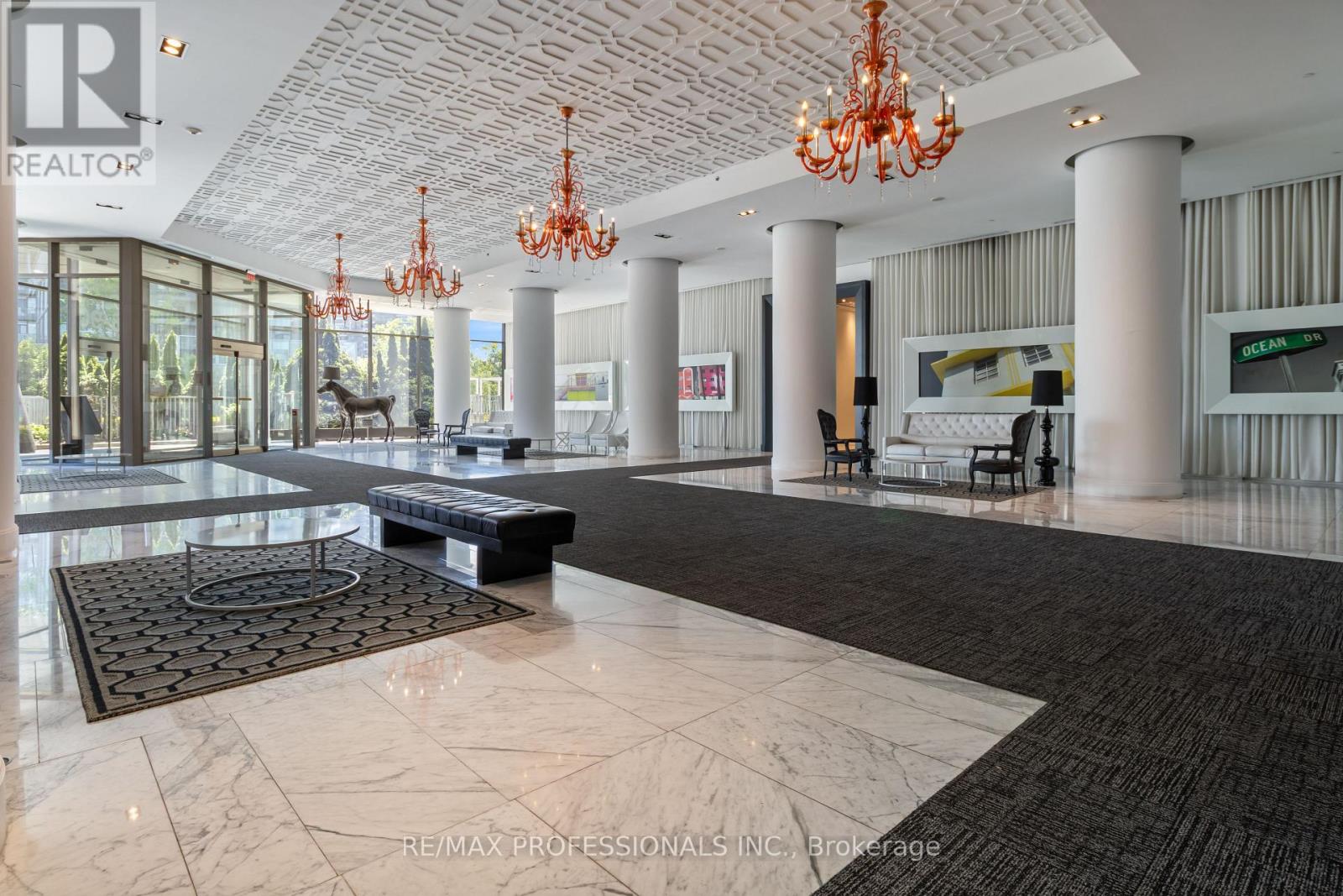 #2108 88 PARK LAWN ROAD - Image 4