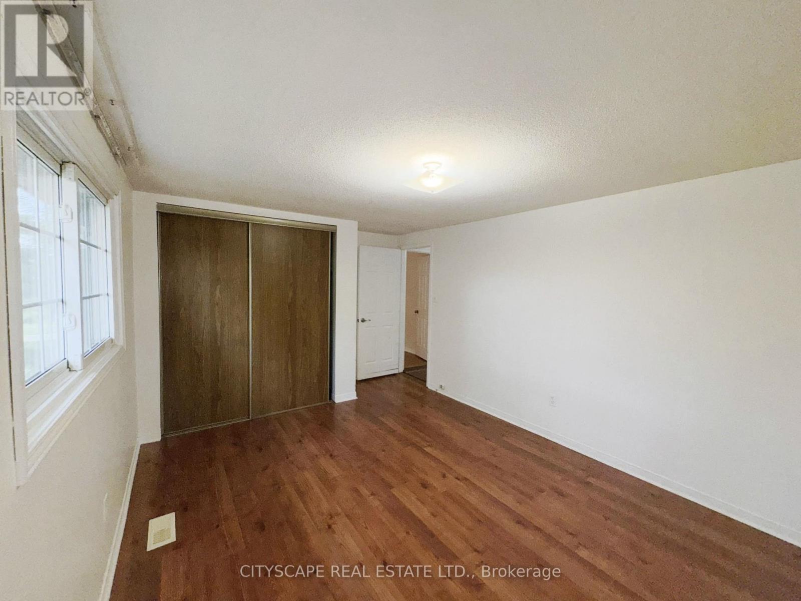 3 GERVAIS DRIVE - Image 26