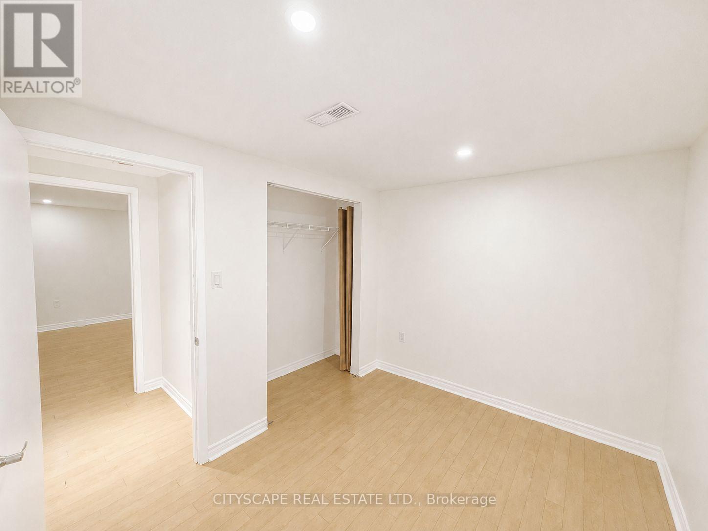3 GERVAIS DRIVE - Image 44