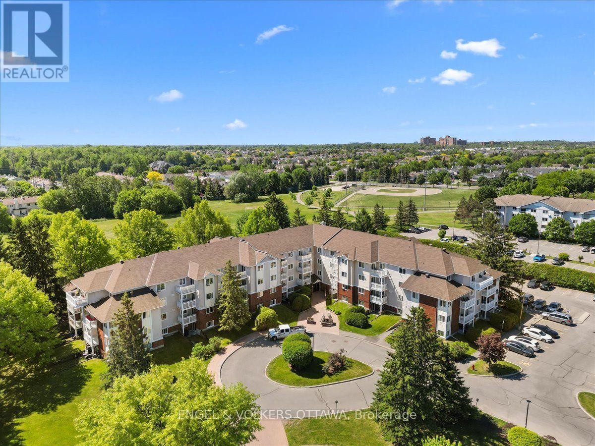 #107 268 LORRY GREENBERG DRIVE - 24