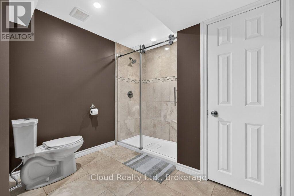 28 OSBORN AVENUE - 36