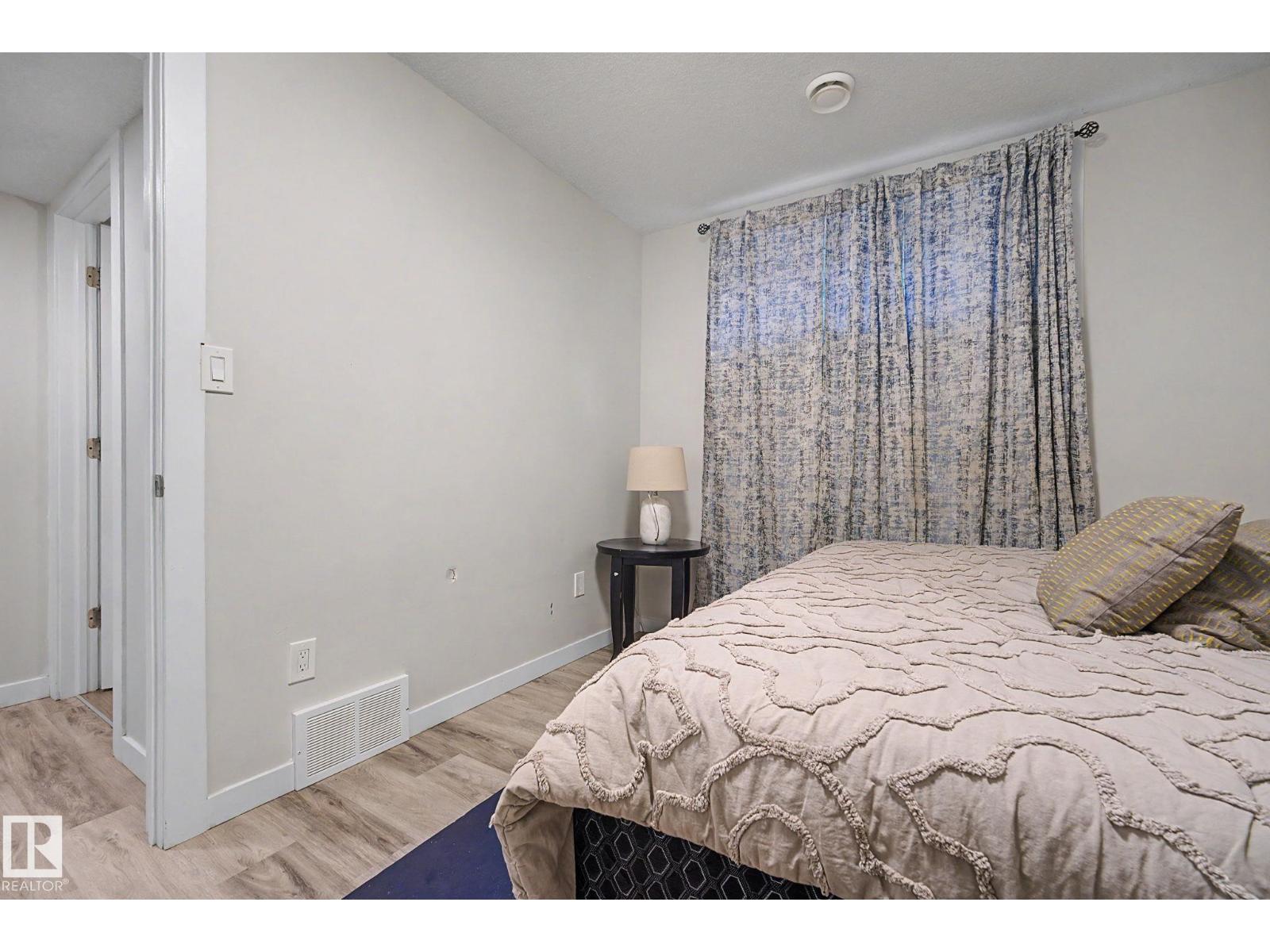 22419 80 AV NW - 36