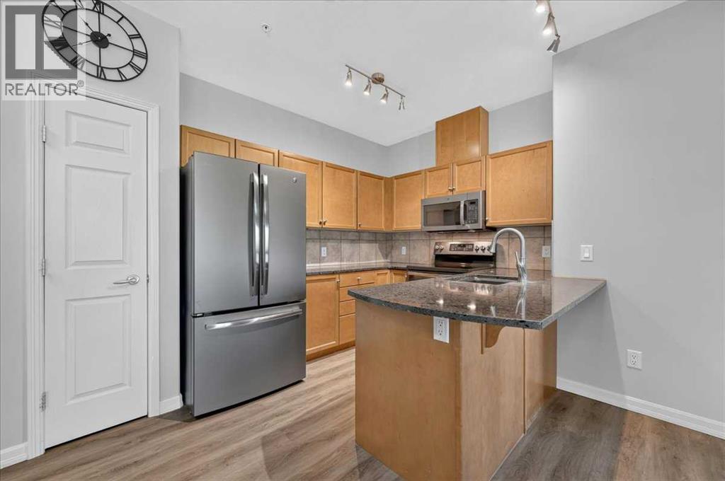 4210, 92 Crystal Shores Road, Crystal Shores, Okotoks photo 3