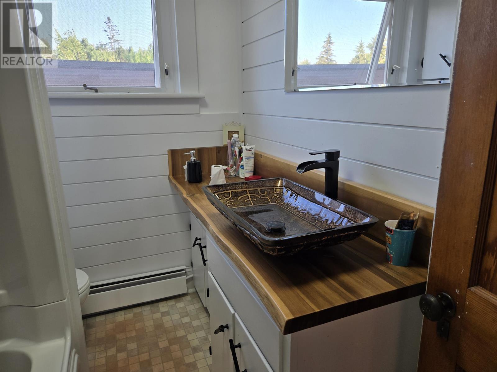 439 Stewart Road - 25