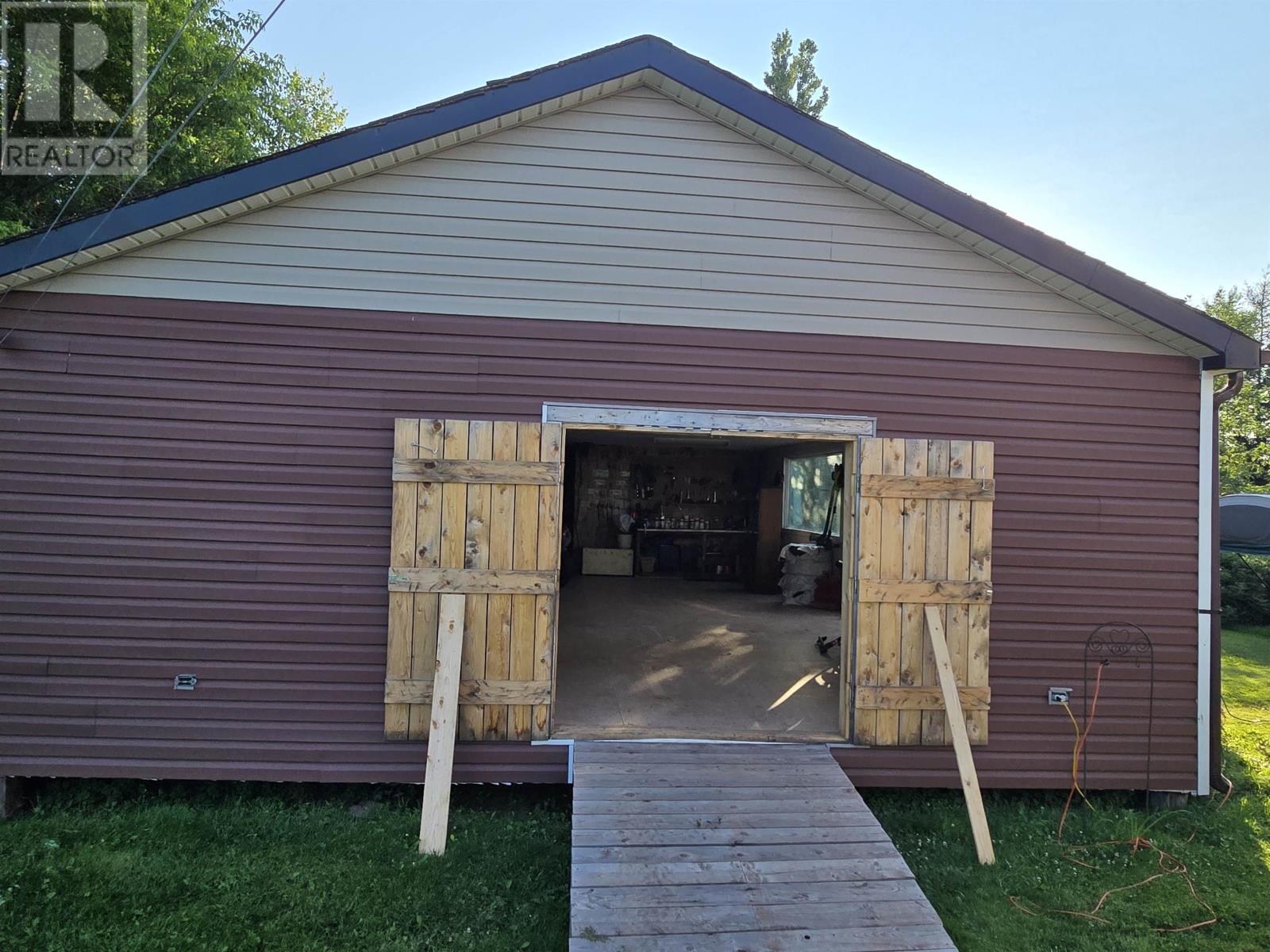 439 Stewart Road - 33