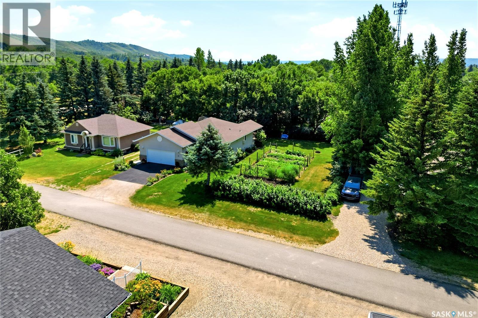 28 Rosedale AVENUE - 51