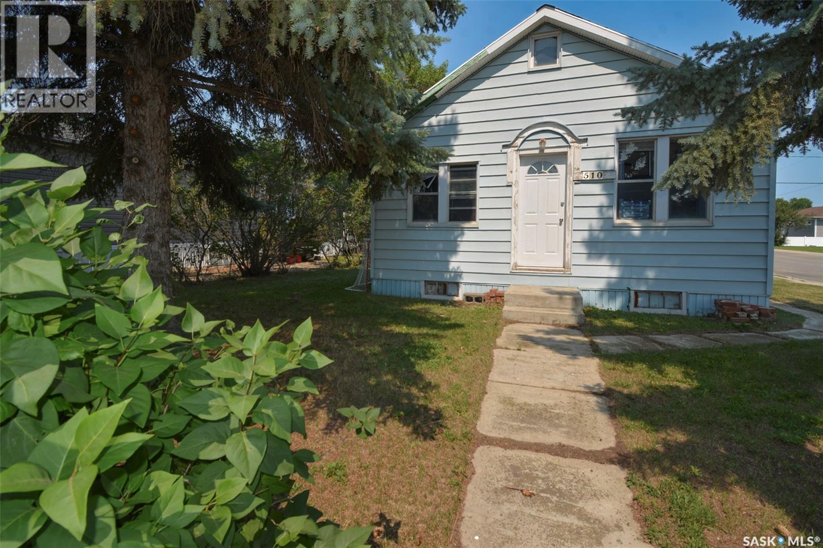 510 Assiniboia AVENUE - 1