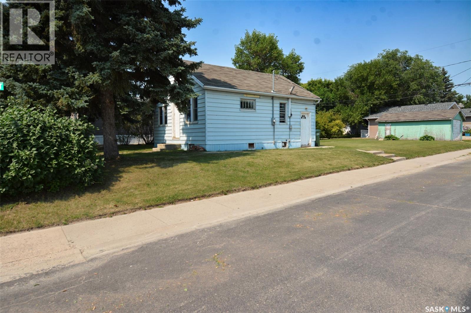510 Assiniboia AVENUE - 24
