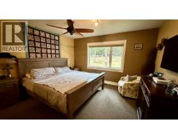 5276 Chintu Drive, 108 Mile Ranch, BC V0K2Z0 Photo 12
