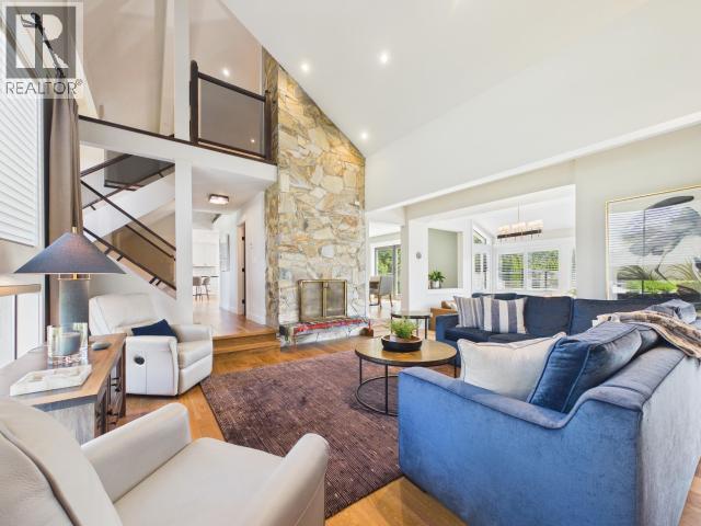 3436 CARIBOO AVE - 22