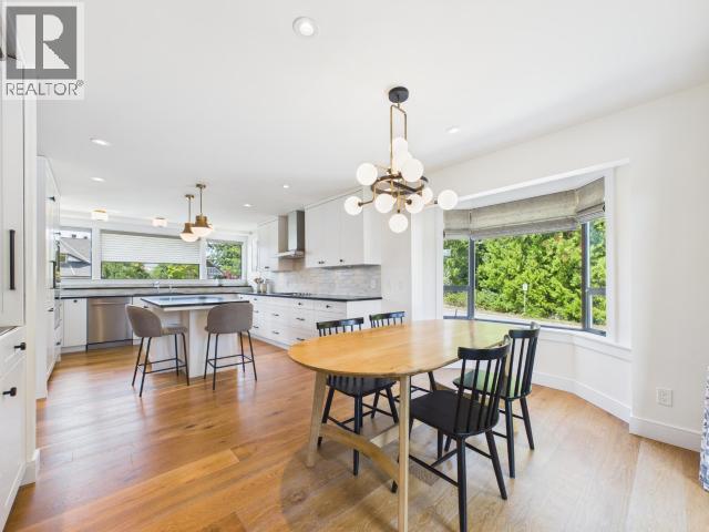 3436 CARIBOO AVE - 12