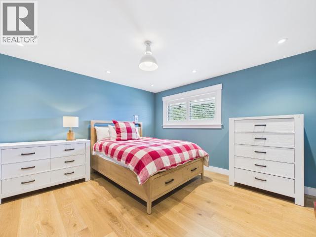 3436 CARIBOO AVE - 39