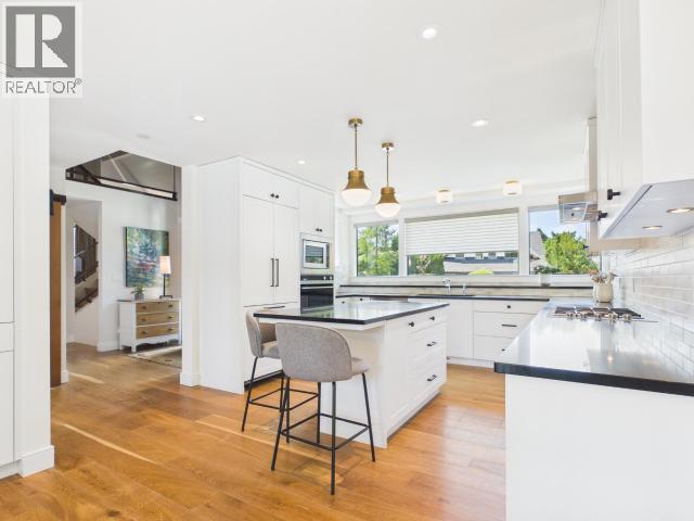3436 CARIBOO AVE - 7