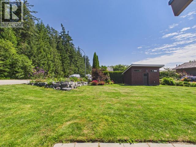3436 CARIBOO AVE - 62