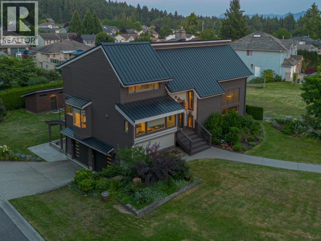 3436 CARIBOO AVE - 81