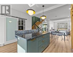 19 Janeway Place thumbnail 10