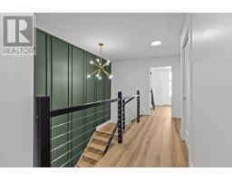 19 Janeway Place thumbnail 16