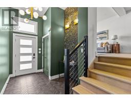 19 Janeway Place thumbnail 2