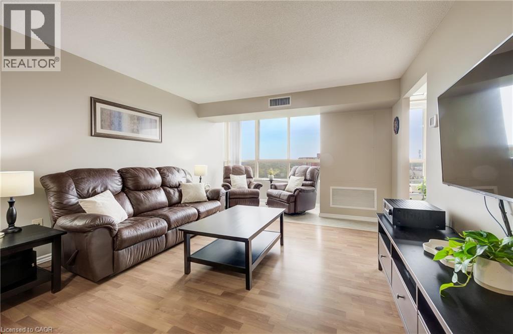 #PH14 30 BLUE SPRINGS Drive - Image 6