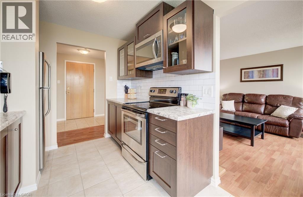 #PH14 30 BLUE SPRINGS Drive - Image 18