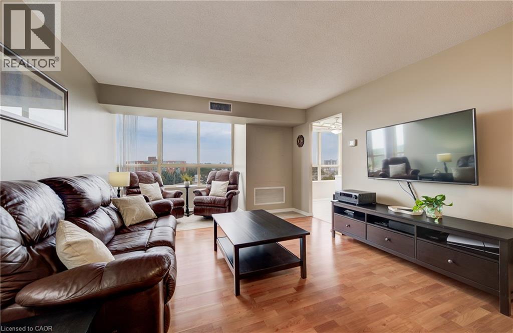 #PH14 30 BLUE SPRINGS Drive - Image 7