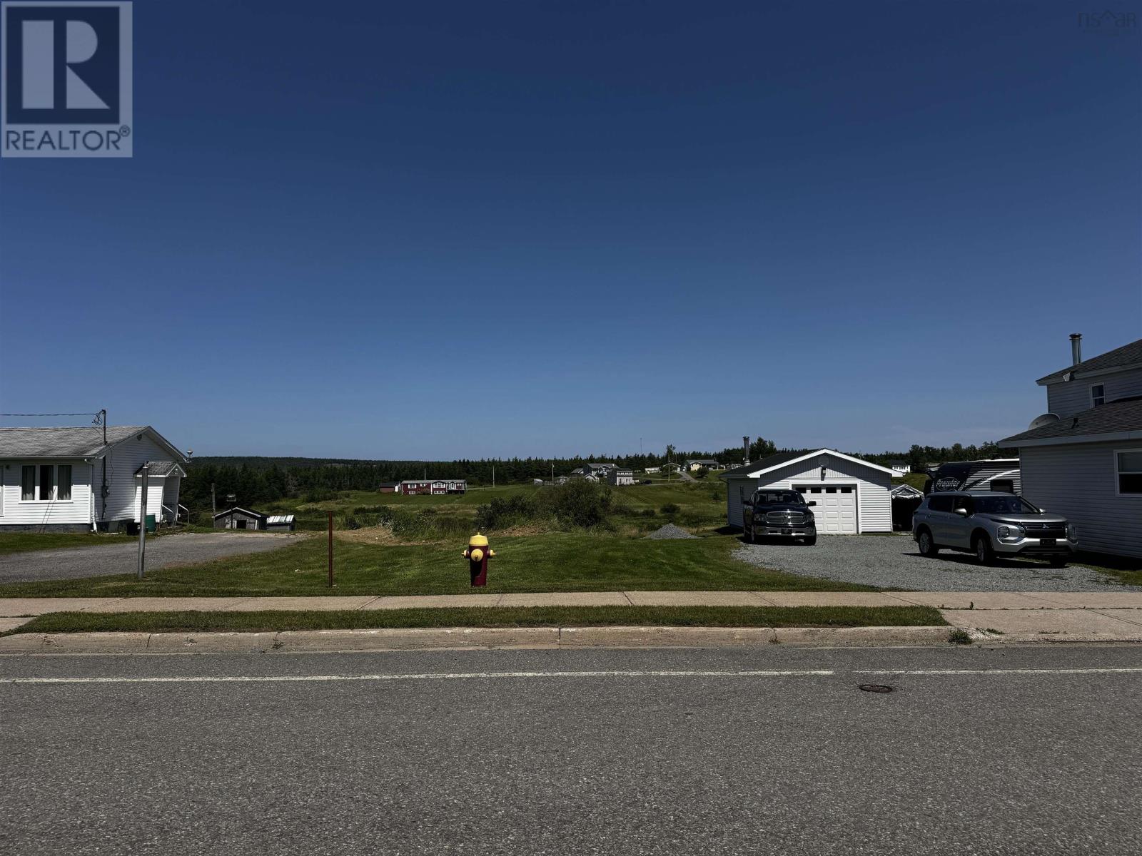 Highway 320, Louisdale — photo 2
