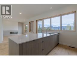 1654 Howse Pass, Golden, BC V0A1H0 Photo 24