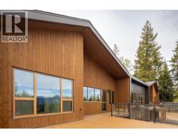 4pc Ensuite bath - 1654 Howse Pass, Golden, BC V0A1H0 Photo 6