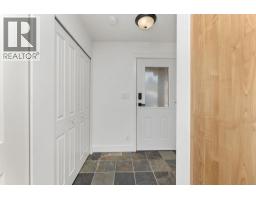 3 728 Gibsons Way, Gibsons, BC V0N1V9 Photo 16