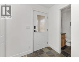 3 728 Gibsons Way, Gibsons, BC V0N1V9 Photo 17