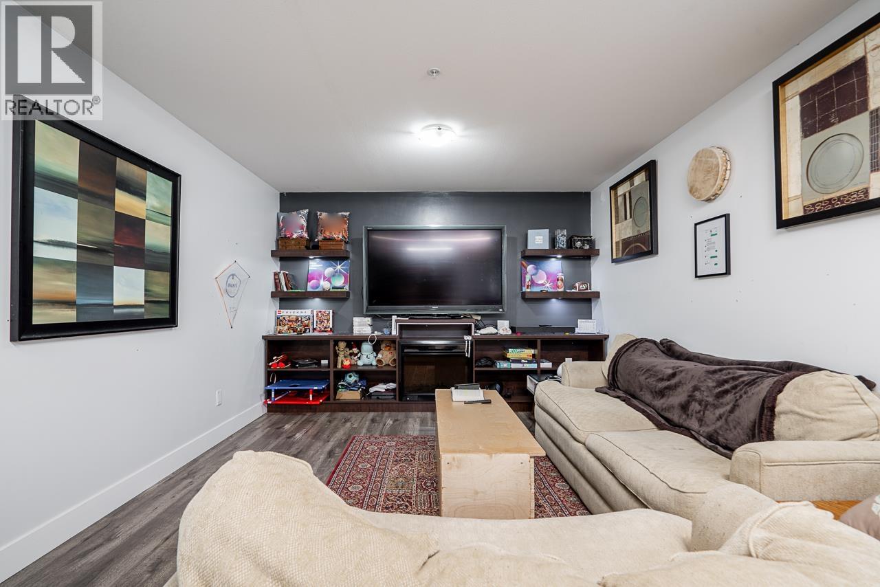 9 Bed, 6 Bath House for Sale in Maple Ridge – 21528 DONOVAN AVENUE, Maple Ridge – MLS# R3151214 - Image 39