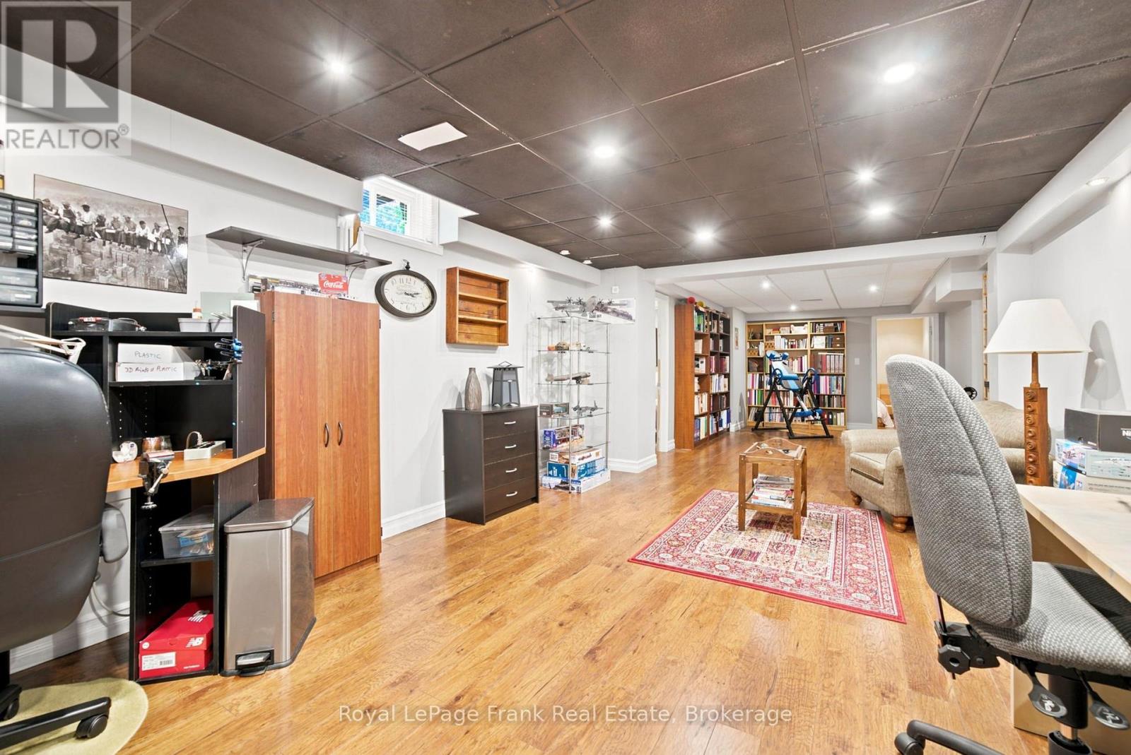 47 SOUTH BEECH STREET - 28