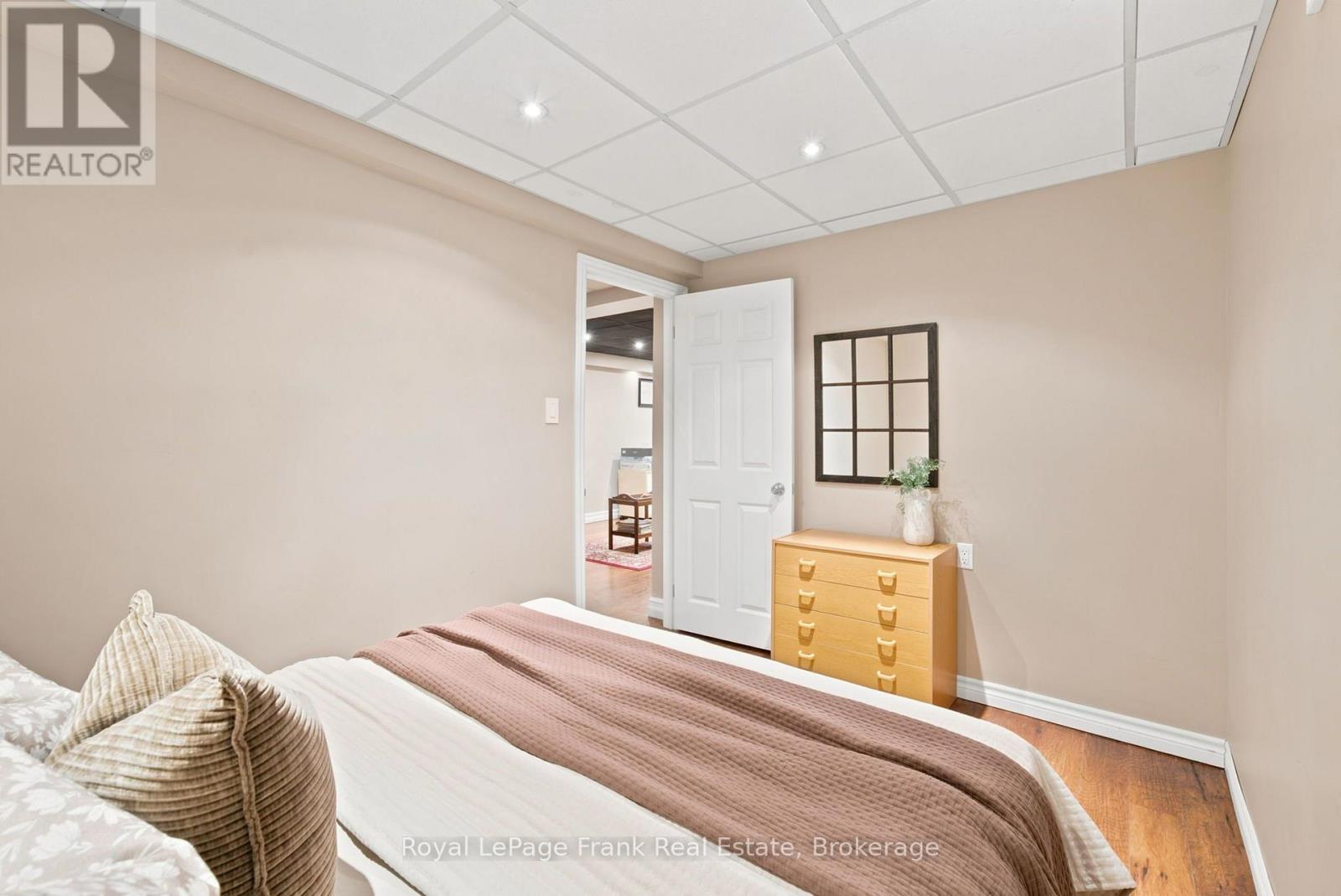 47 SOUTH BEECH STREET - 31