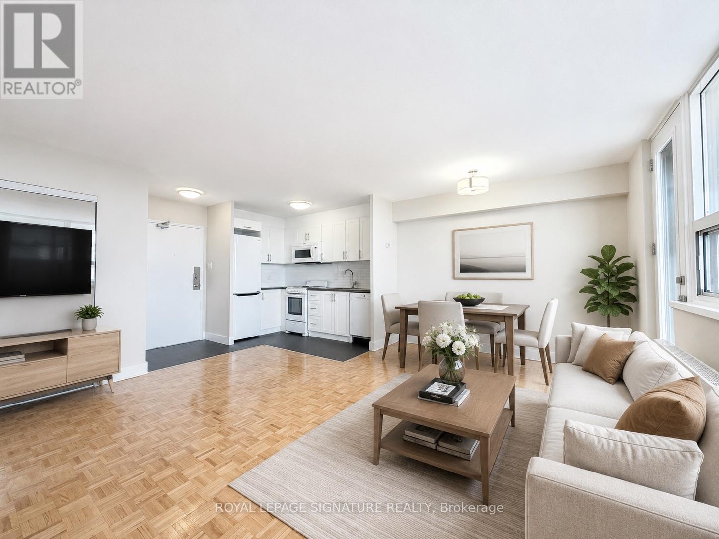 404 - 1500 BATHURST STREET