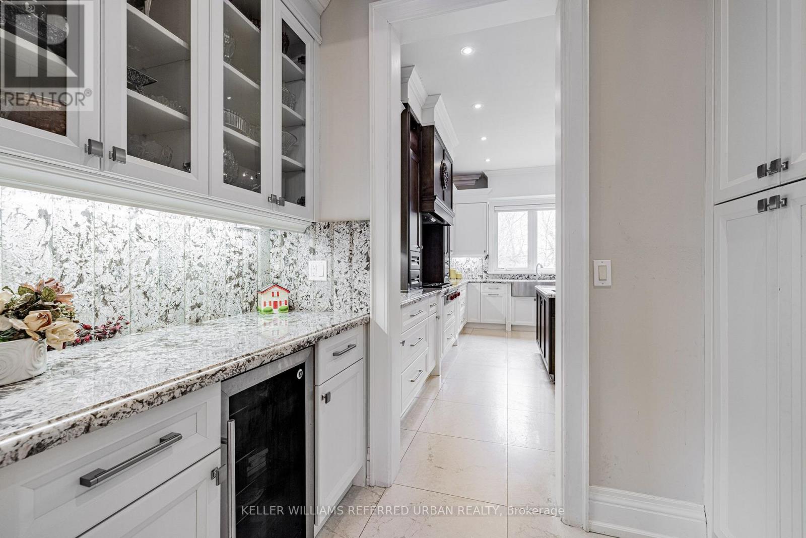 60 HAWKSBURY DRIVE - 11
