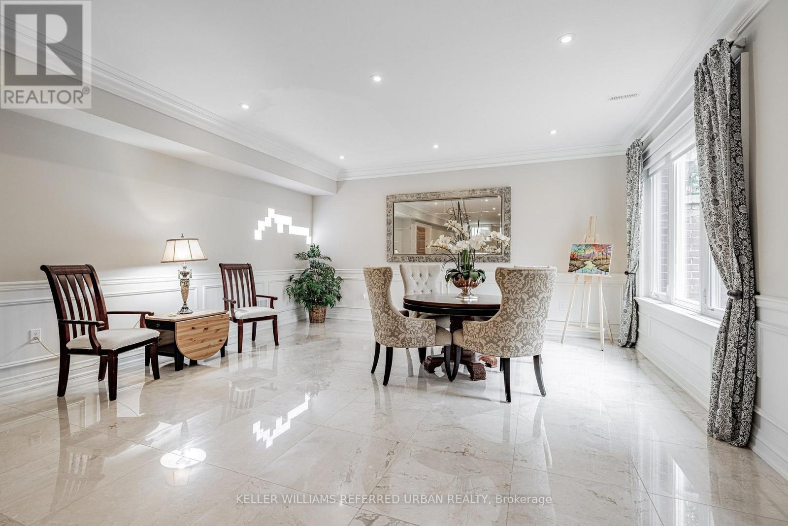 60 HAWKSBURY DRIVE - 40
