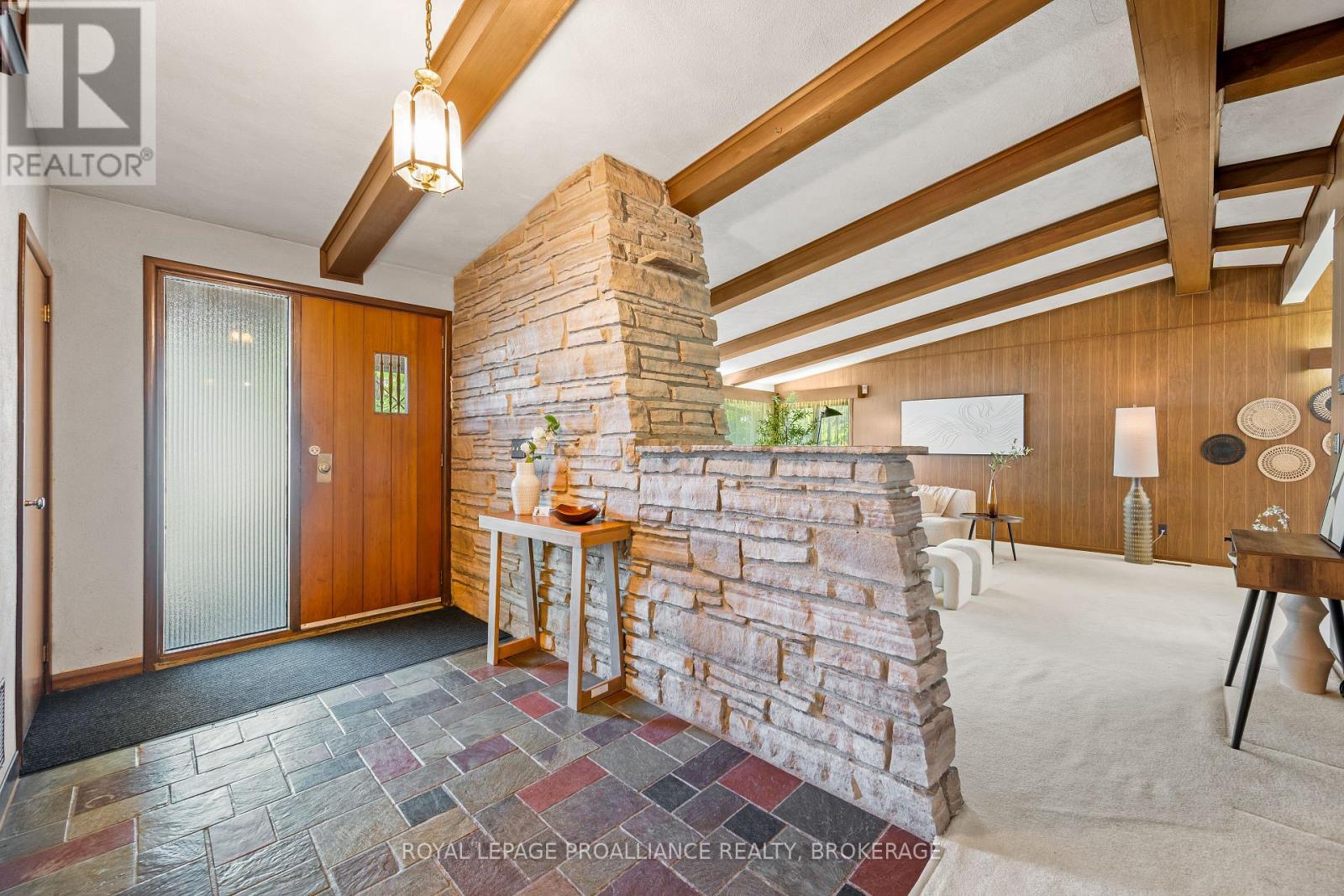 2 CHURCHILL STREET - Image 11