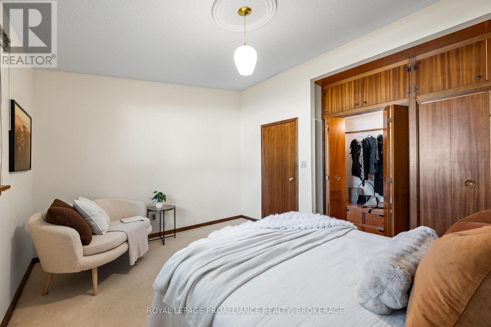 2 CHURCHILL STREET - Image 28