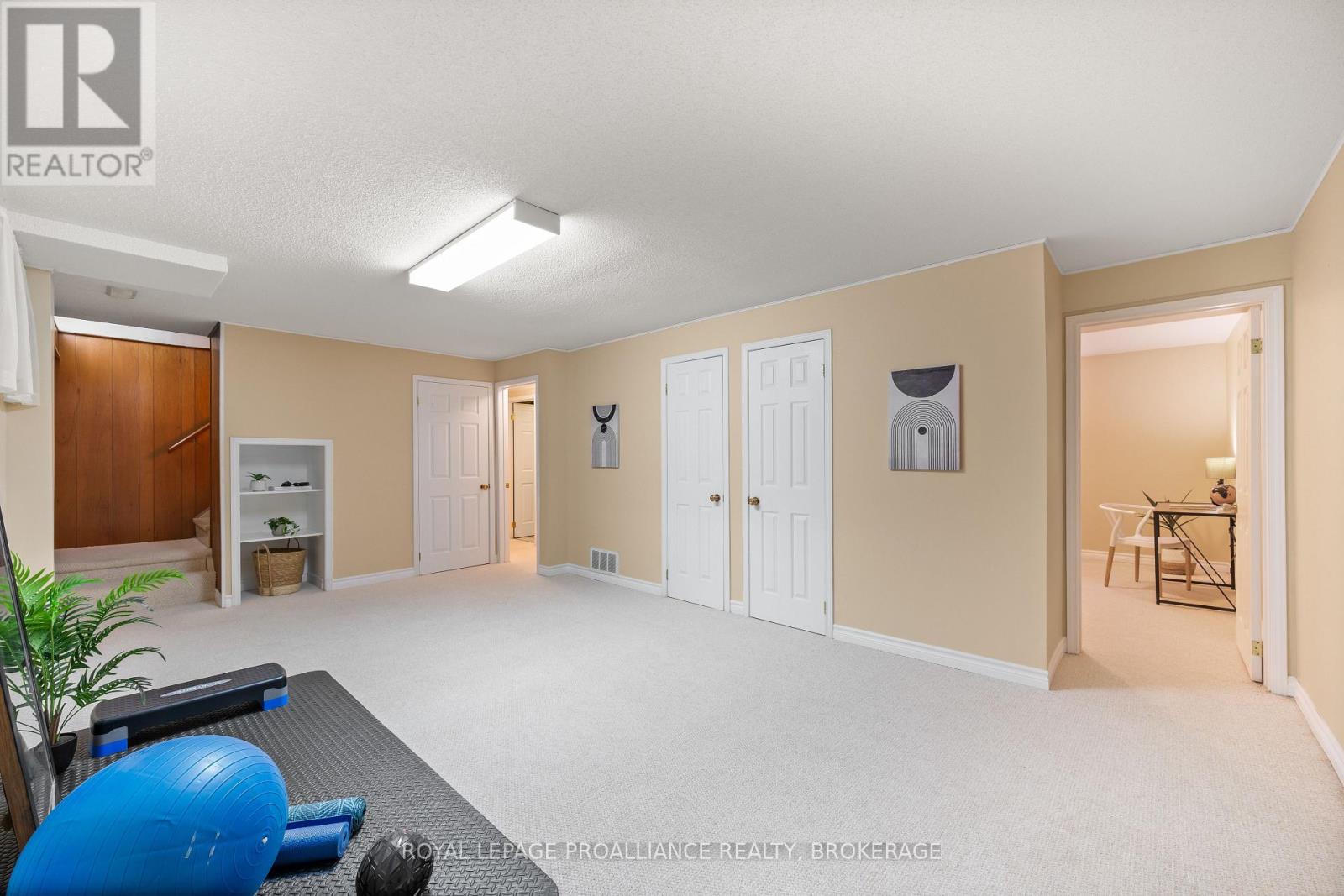 2 CHURCHILL STREET - Image 31