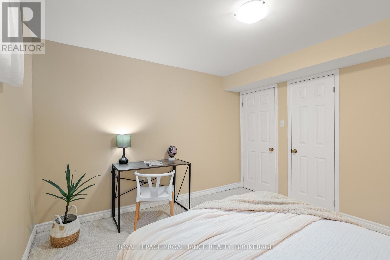 2 CHURCHILL STREET - Image 33