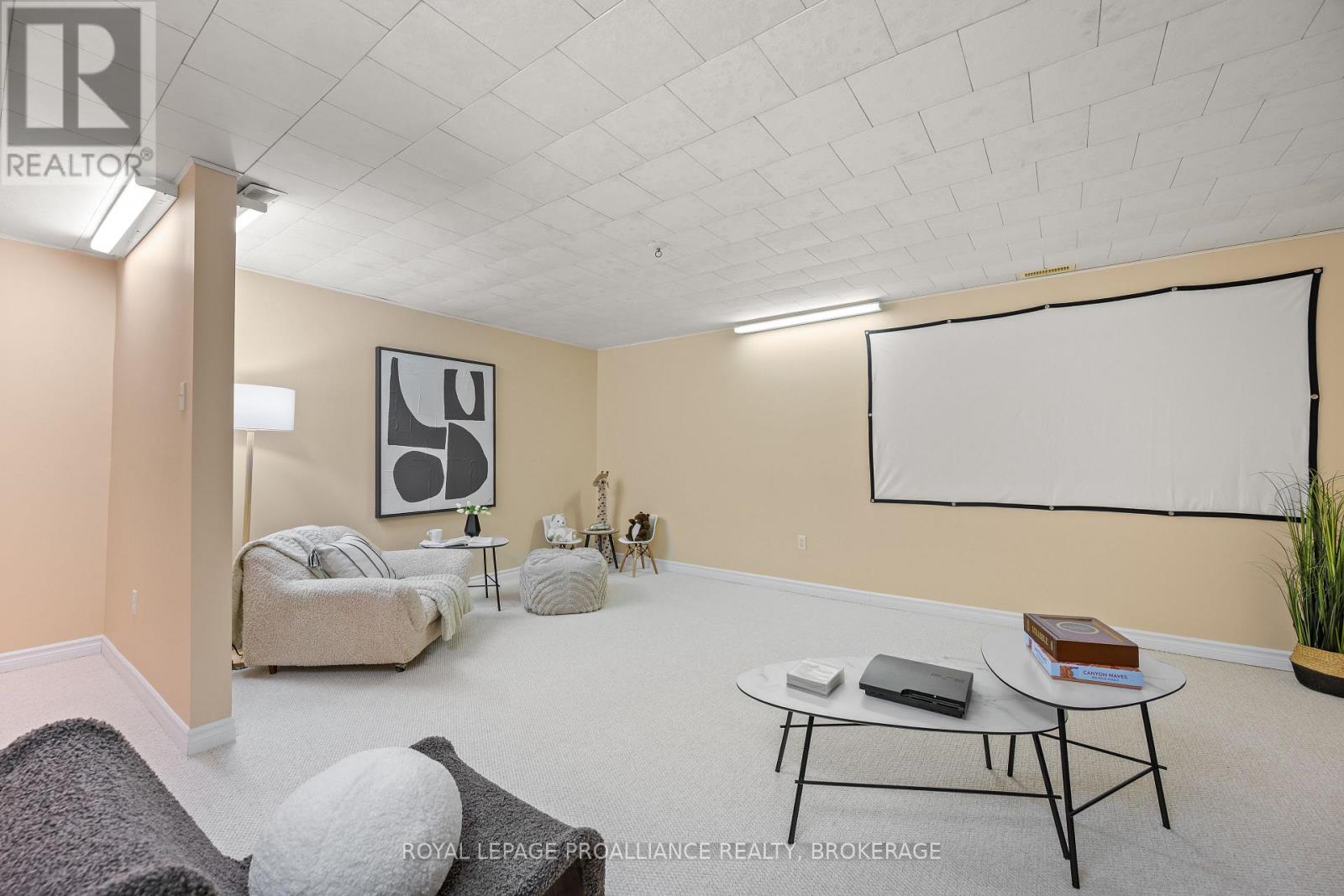 2 CHURCHILL STREET - Image 42