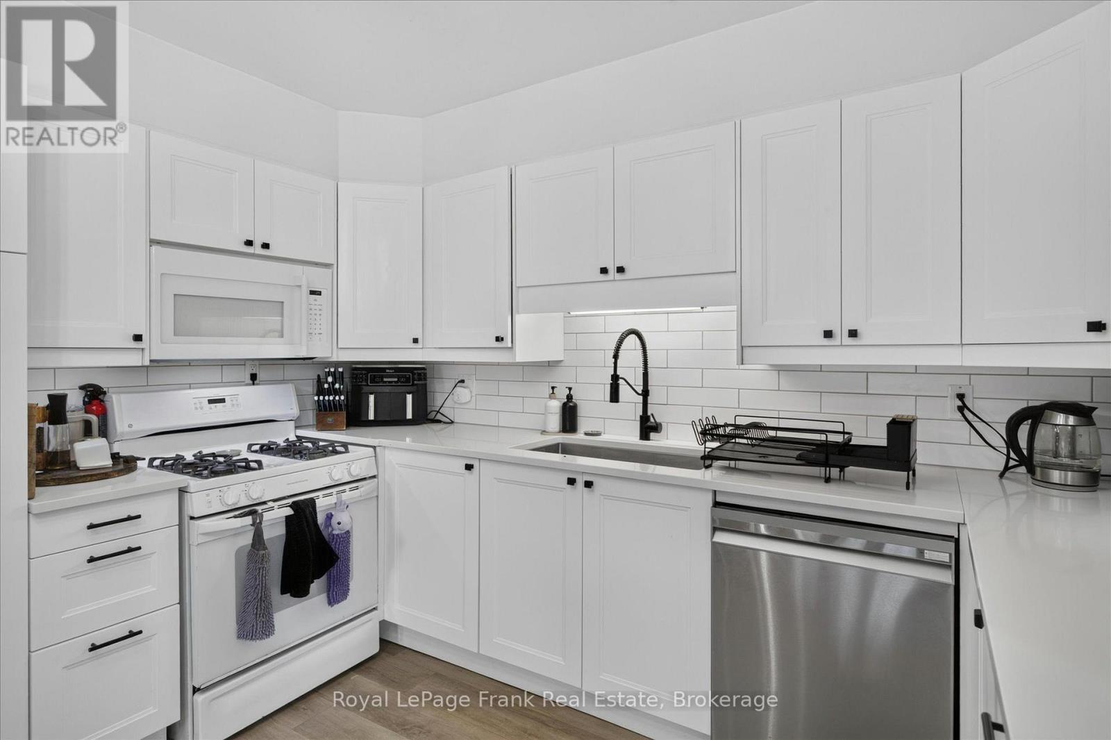 2615 FOXMEADOW ROAD - Image 20
