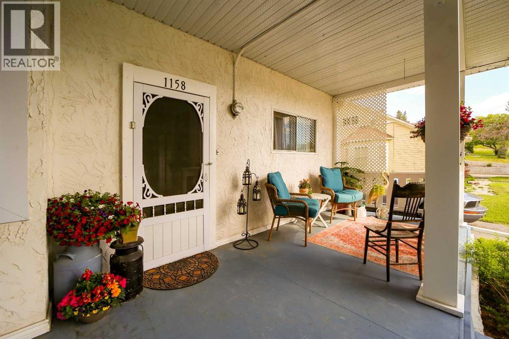 1158 Albert Avenue - Photo 5